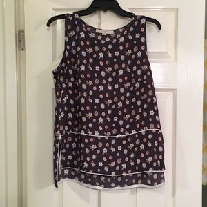 Nice floral blousey sleeveless top